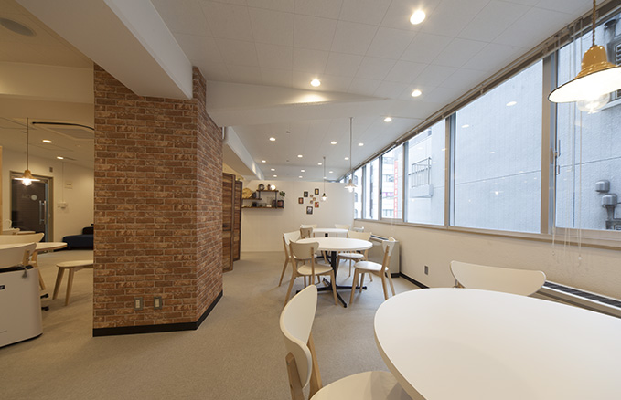 写真 : 阪急梅田校01